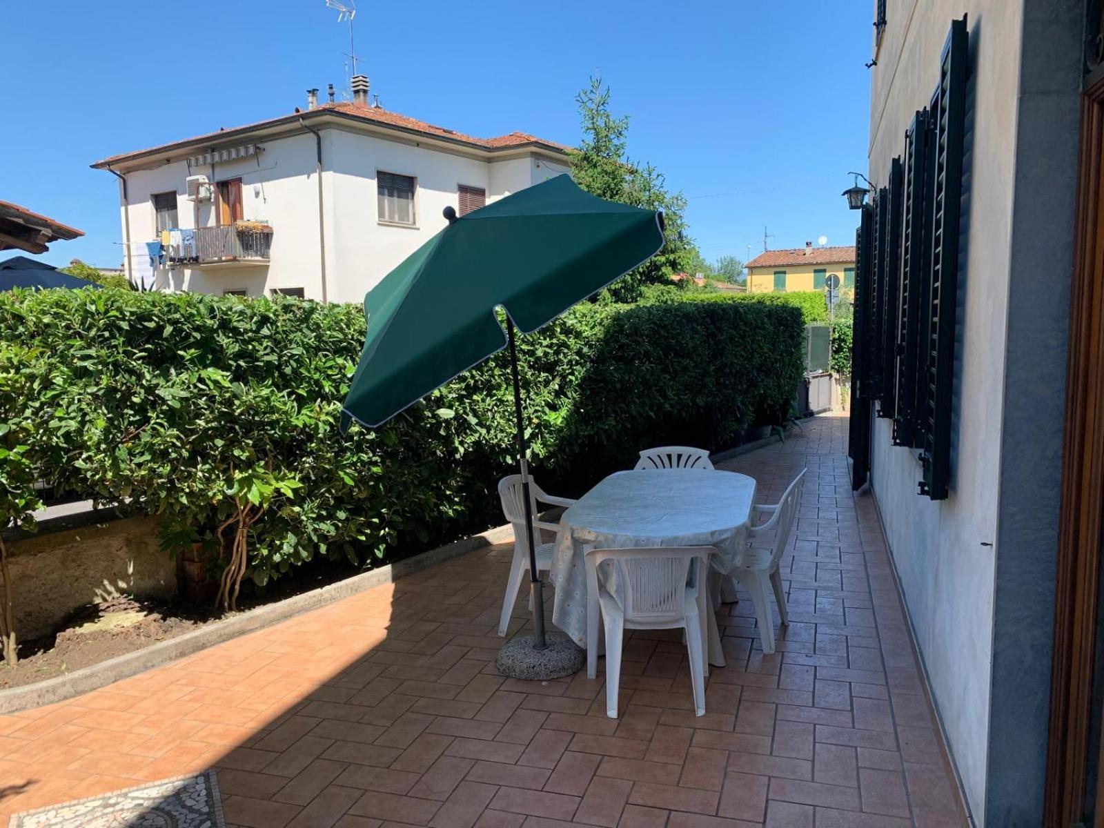 Appartement Violet - La Casa Del Pucci à Lucques Extérieur photo
